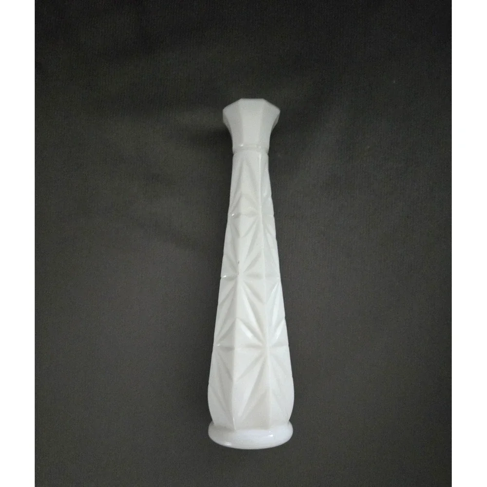 Vintage Hoosier Milk‎ Glass 9 Inch Vase Starburst Pattern